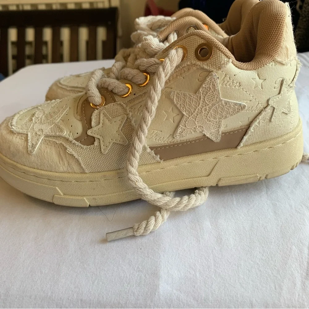 Fashion Sport Cream Star Lace Applique Rope Lace‎ Sneakers Size 37